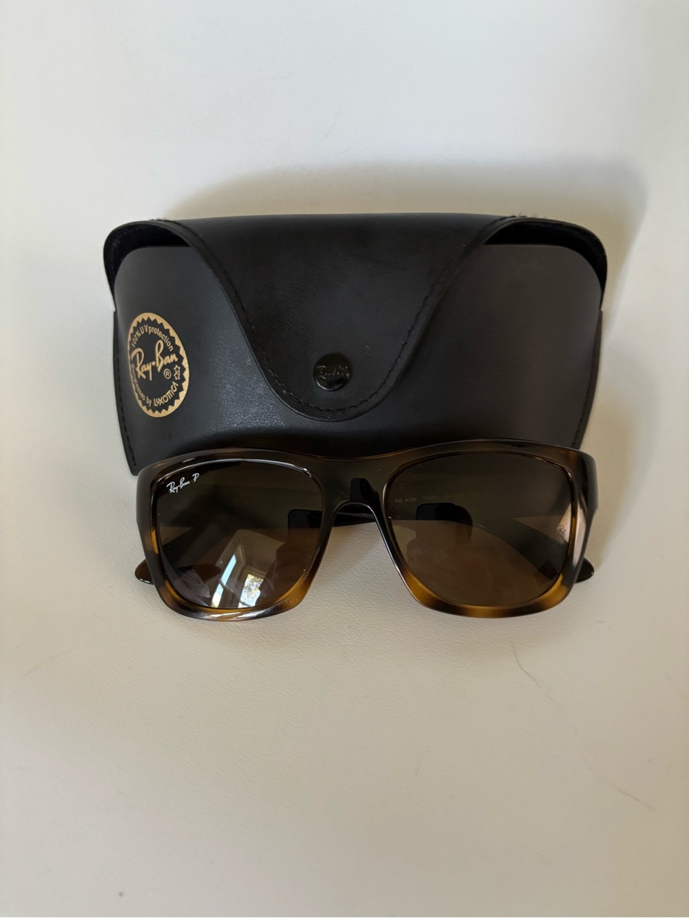 Ray-Ban Men’s Tortoiseshell Frame Sunglasses with Brown Gradient Lenses